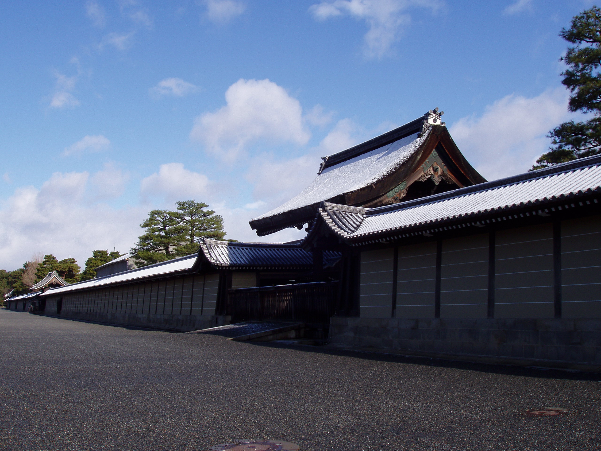 Wall surrounding the Imperial Palace in Kyoto
