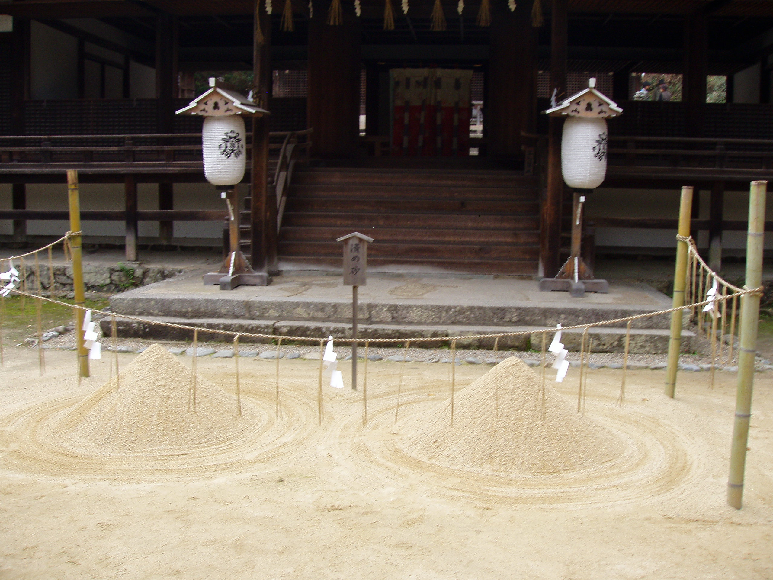 Kyoto, elaborate sand arrangement
